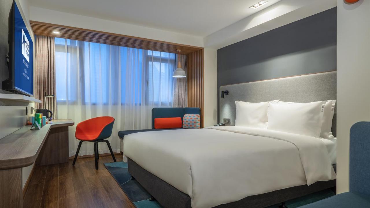 Holiday Inn Express Qingdao City Center By Ihg Exterior photo
