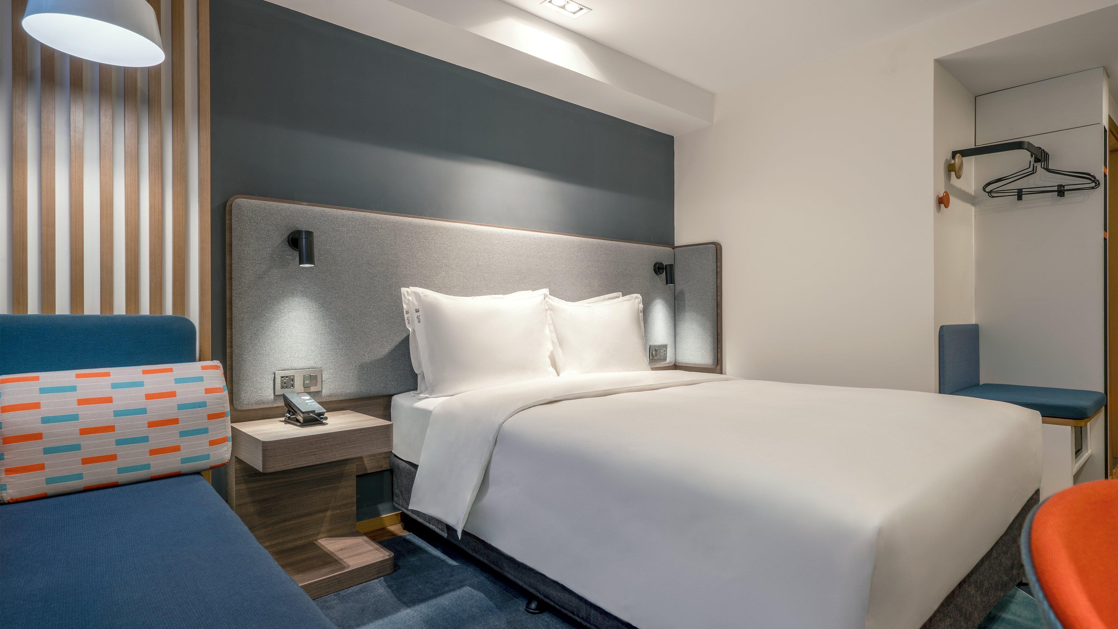 Holiday Inn Express Qingdao City Center By Ihg Exterior photo