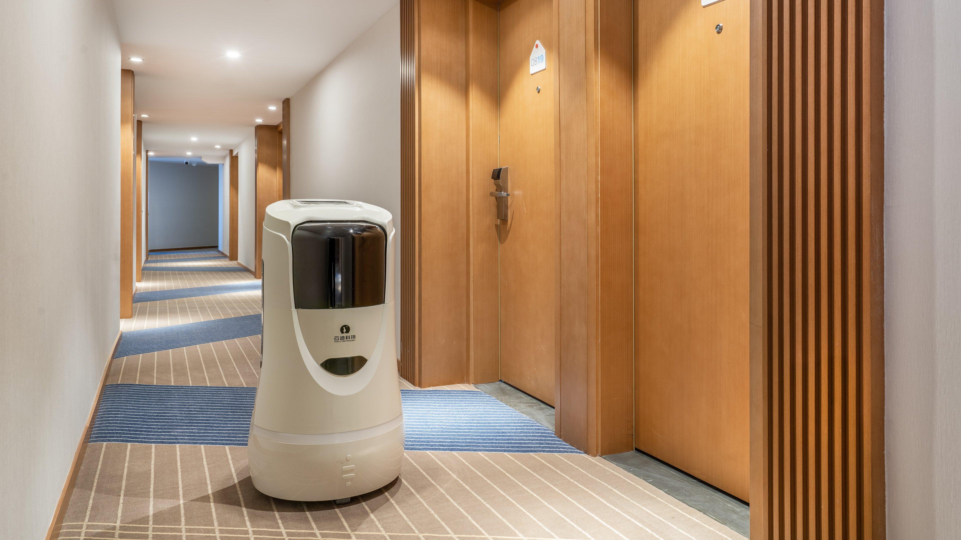Holiday Inn Express Qingdao City Center By Ihg Exterior photo